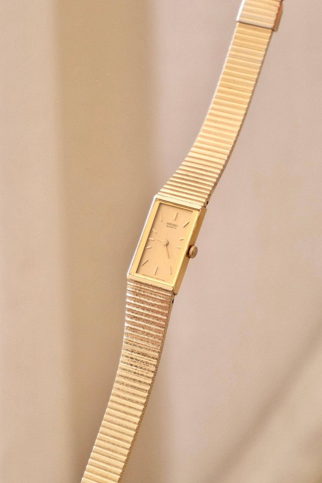 90s Vintage Rectangular Tank Style Seiko Gold Watch Working