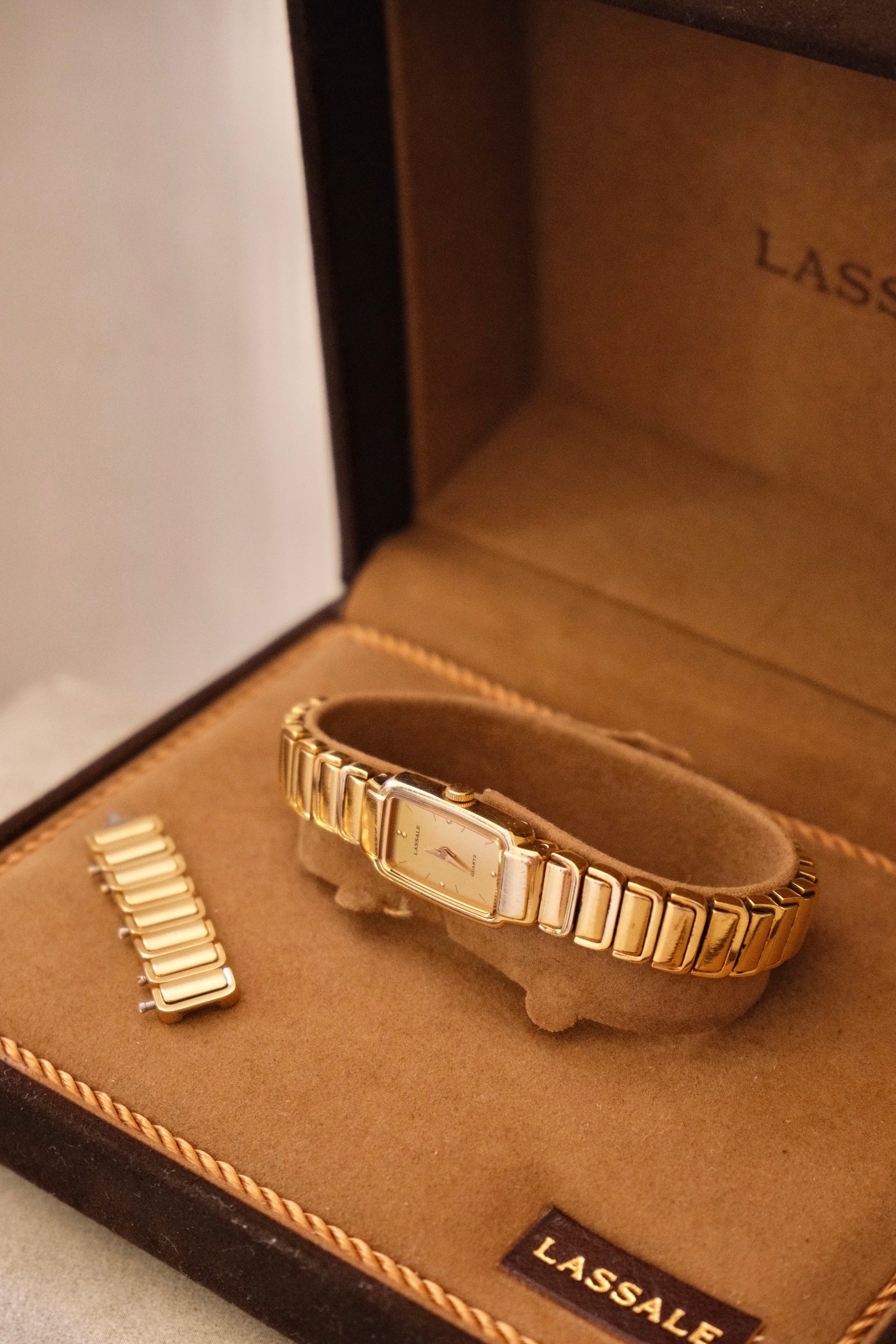 1990 Vintage Ladies Seiko Lassale Gold Tank Watch Box & Papers