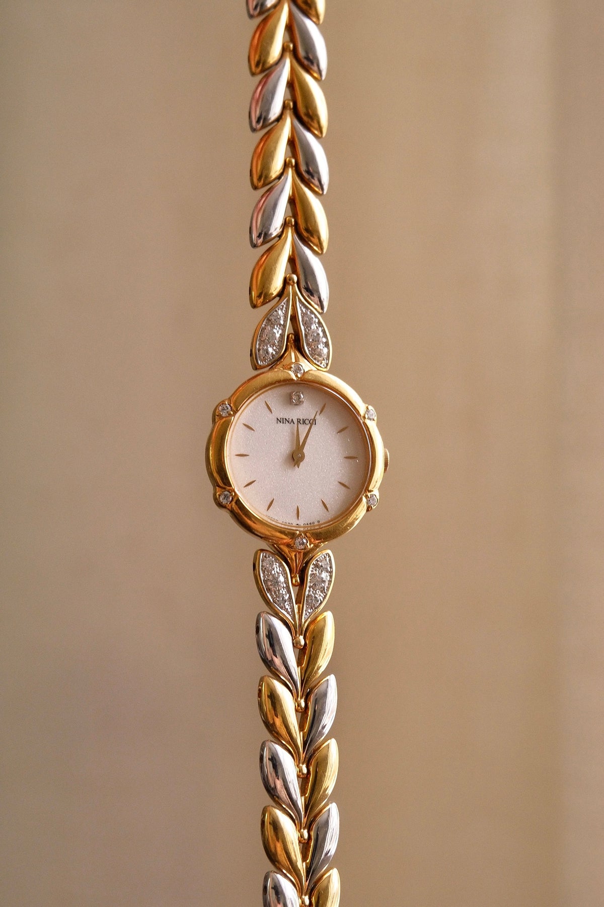 Near Mint Vintage Ladies Two Tone Diamont Accent Seiko Nina Ricci Watch