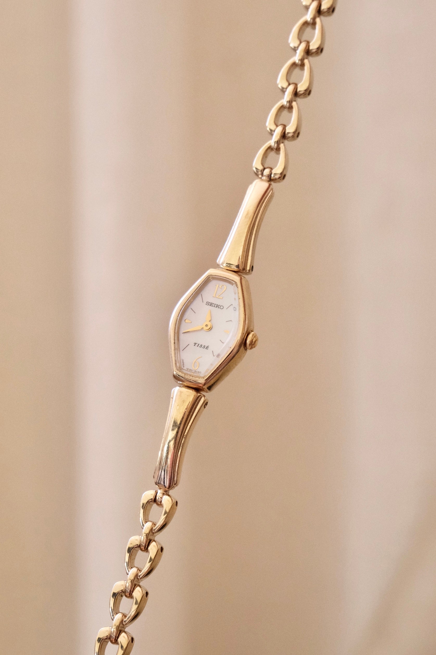 Rare Vintage 1990s Seiko Tisse Petite Gold Ladies Watch Working