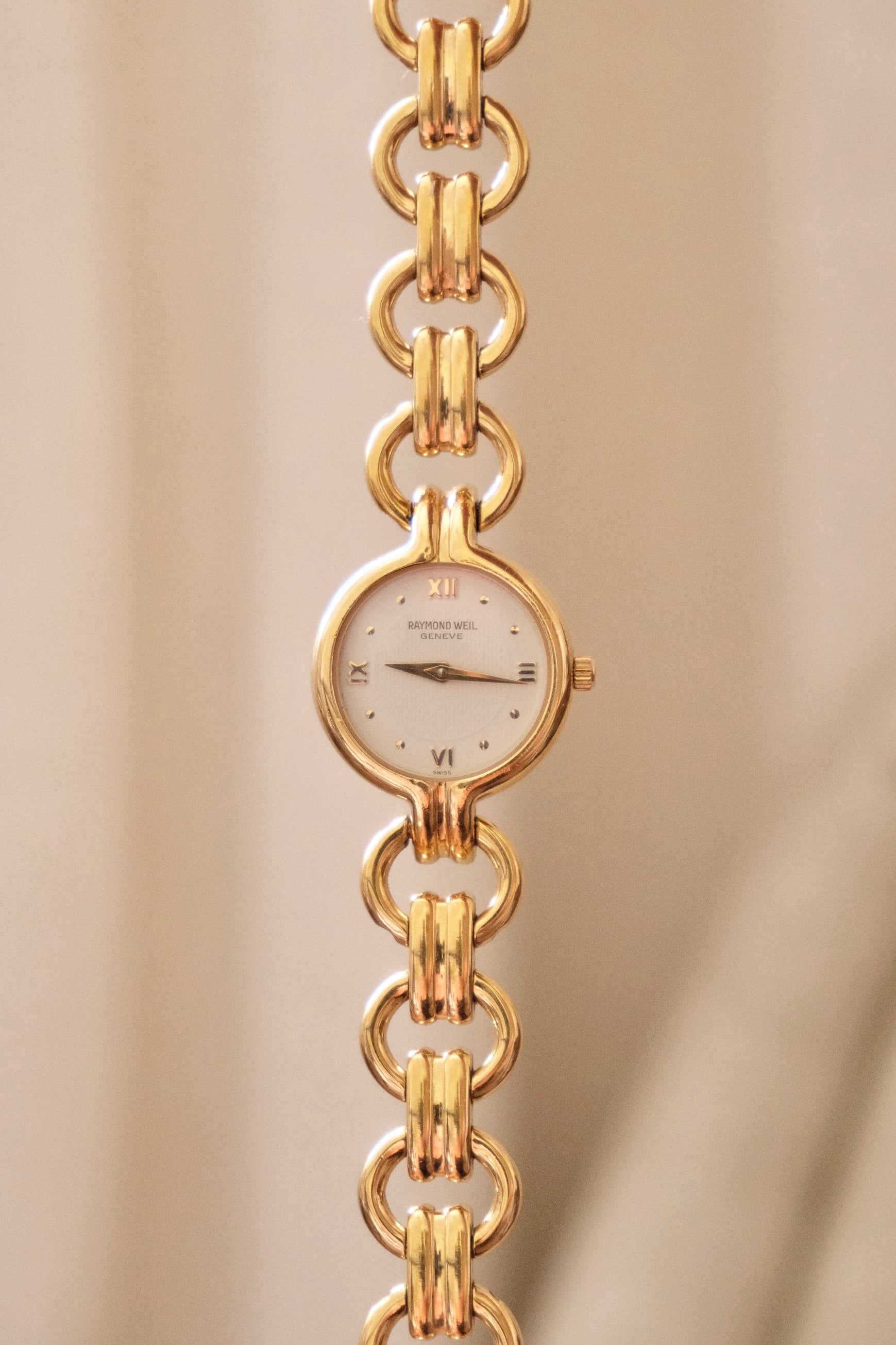 Vintage Ladies' Gold-Plated Raymond Weil Quartz Watch - Round Dial