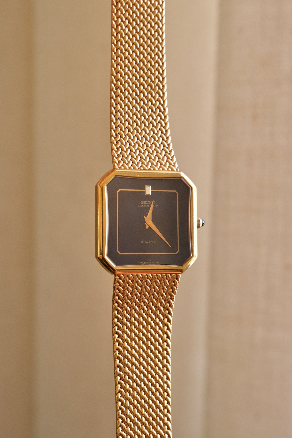 RARE 80s Seiko Lassale 6020 Gold Tank Watch Black Dial Watch in Box