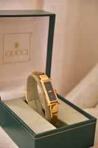 Vintage Ladies 1500L Gold Gucci Horsebit Watch with Black Dial in Box