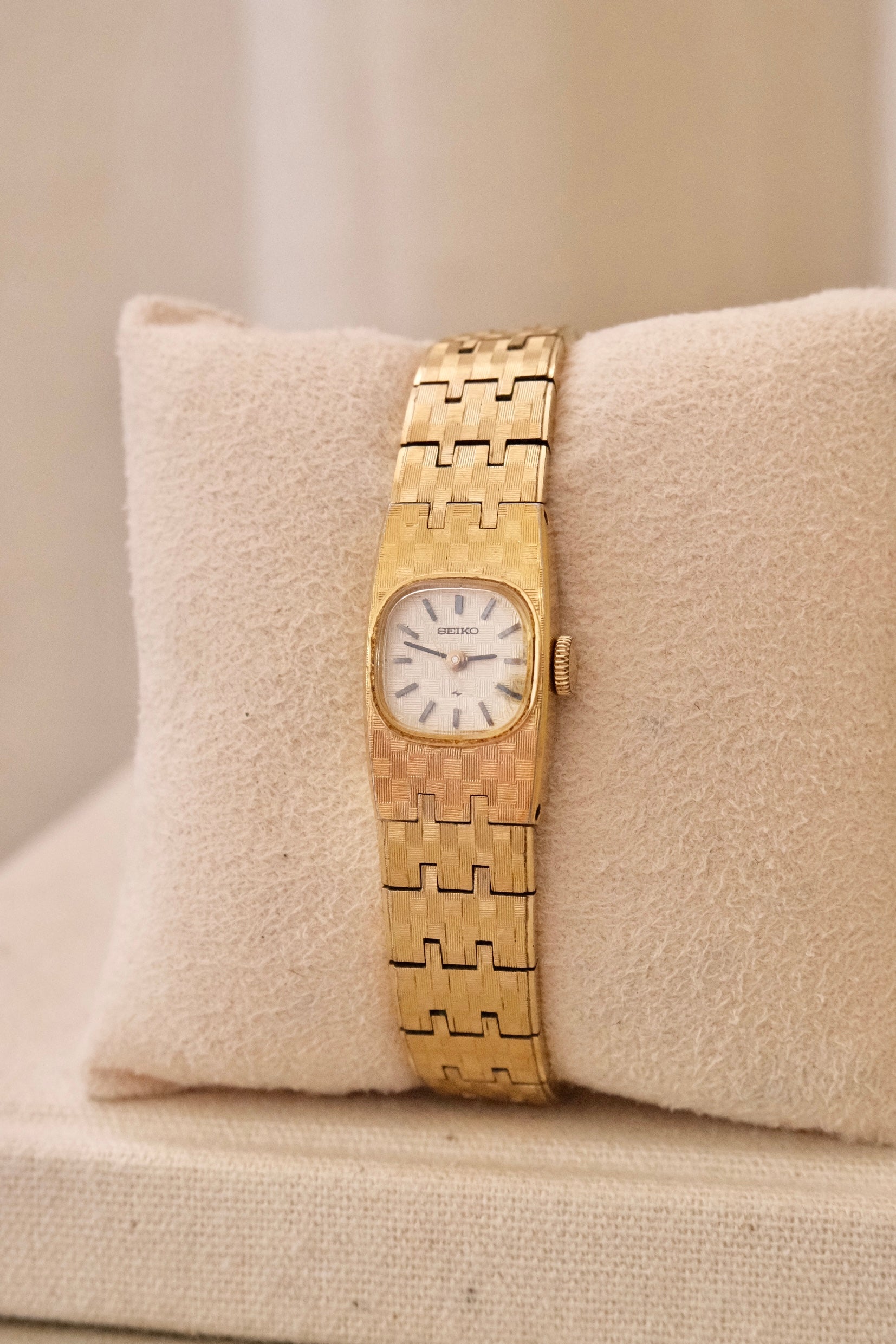Vintage Ladies Gold Seiko Manual Wind Watch