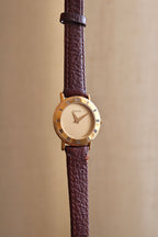 Vintage Ladies Gold Gucci 3000L Swiss Quartz Watch, Roman Numeral Bezel Leather Strap