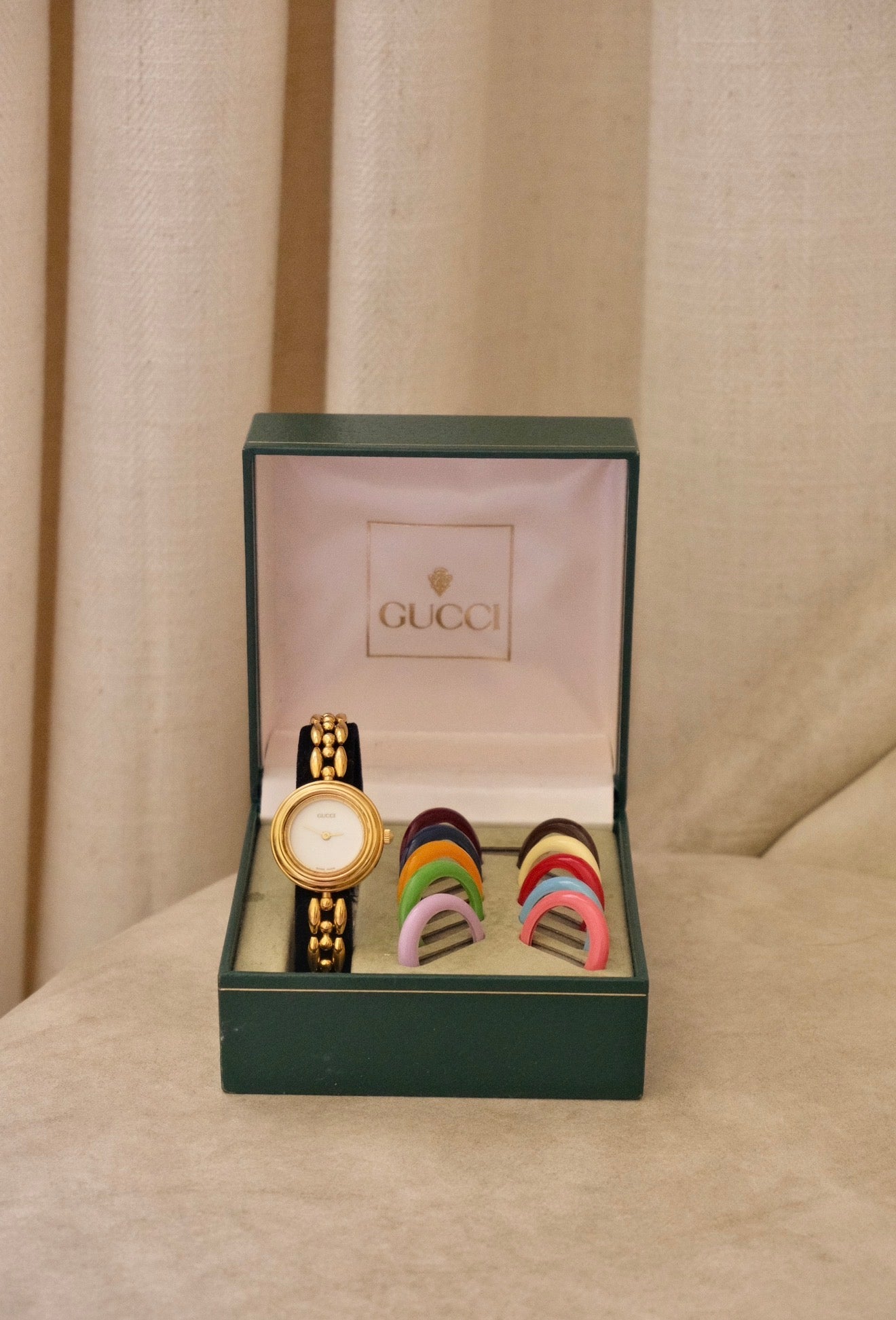 Vintage 1990 Gucci 11/12.2 Interchangeable Bezel Watch Gold Plated Swiss Ladies Watch Original Box