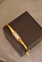 Vintage Ladies 1500L Gold Horsebit Gucci Watch in Box Working
