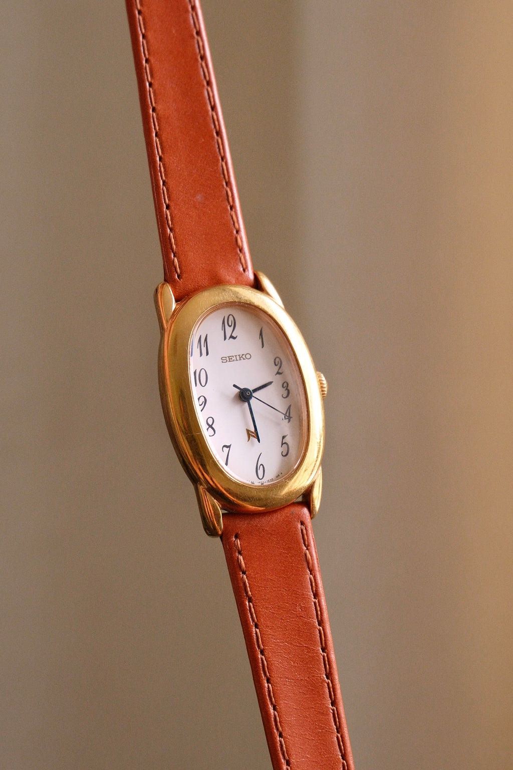 Vintage Ladies Seiko Noie Oval ‘Baignoire’ Style Leather Strap Gold Watch Working