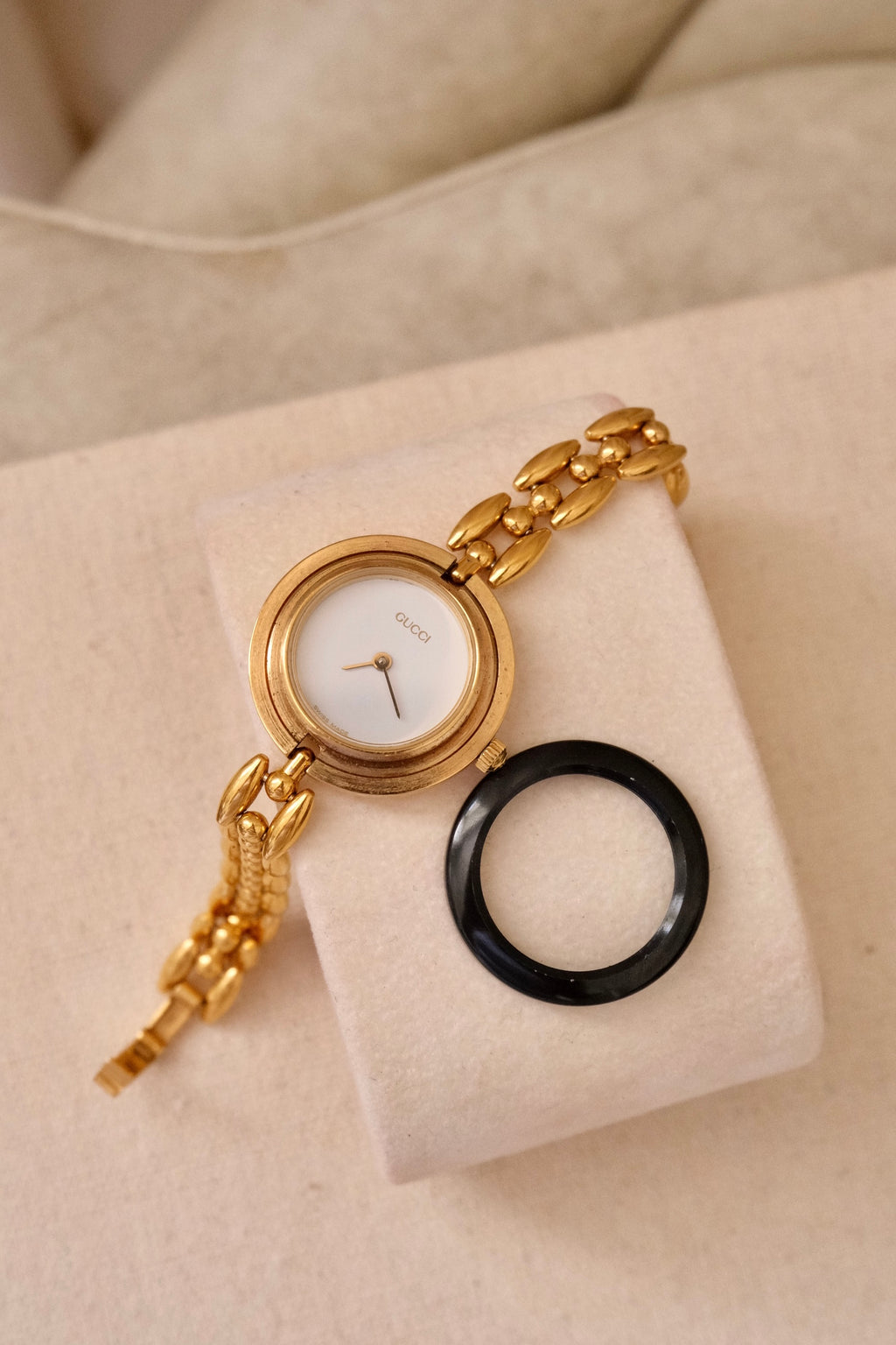 90s Vintage Gucci Gold Plated Rice Link Bezel Watch Working