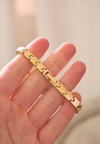 Vintage 90s Gold Ladies Pulsar Watch Working