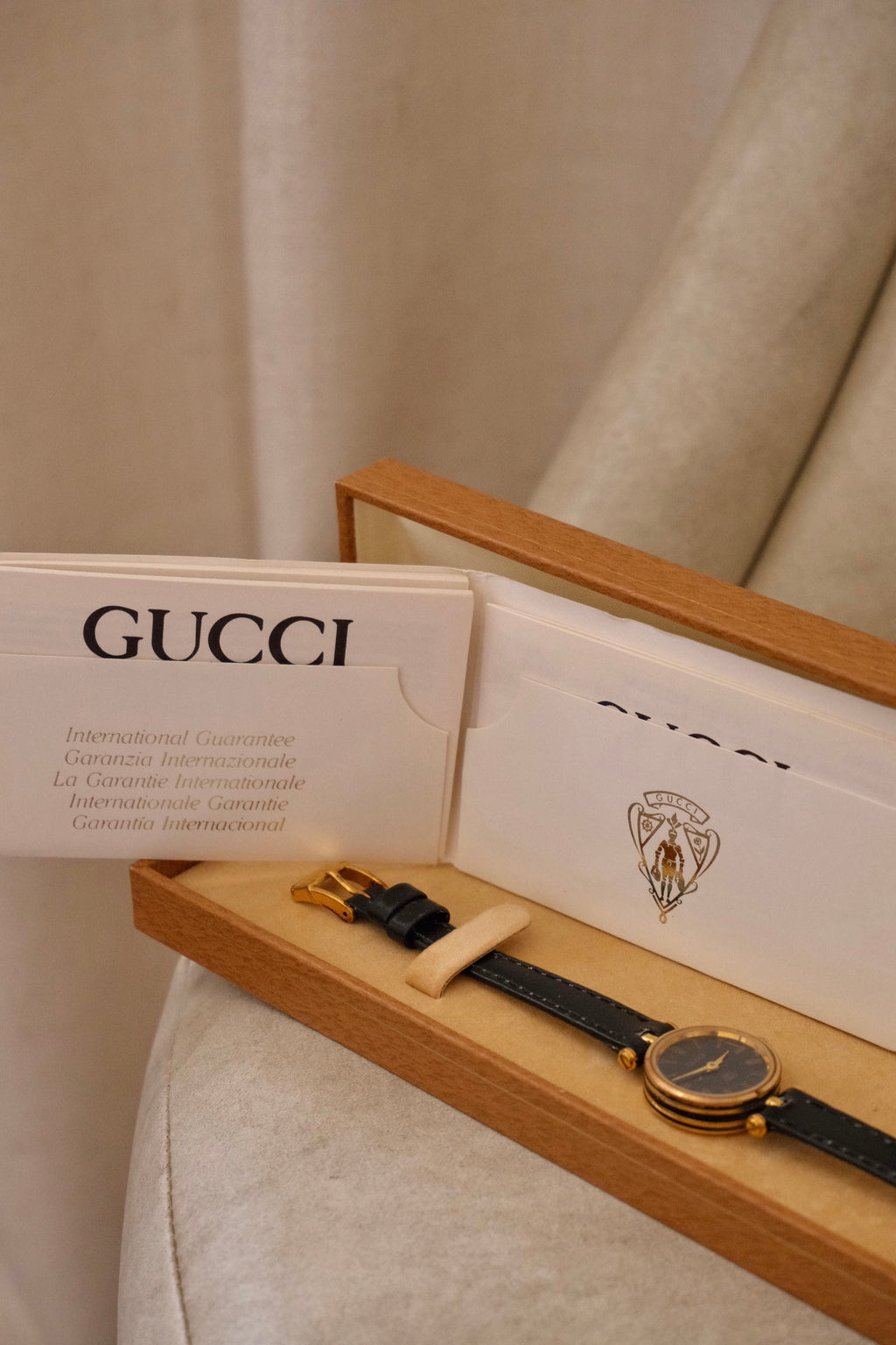1990s Women’s Vintage 2000L Gucci Gold Leather Wristwatch with Box & Papers Working