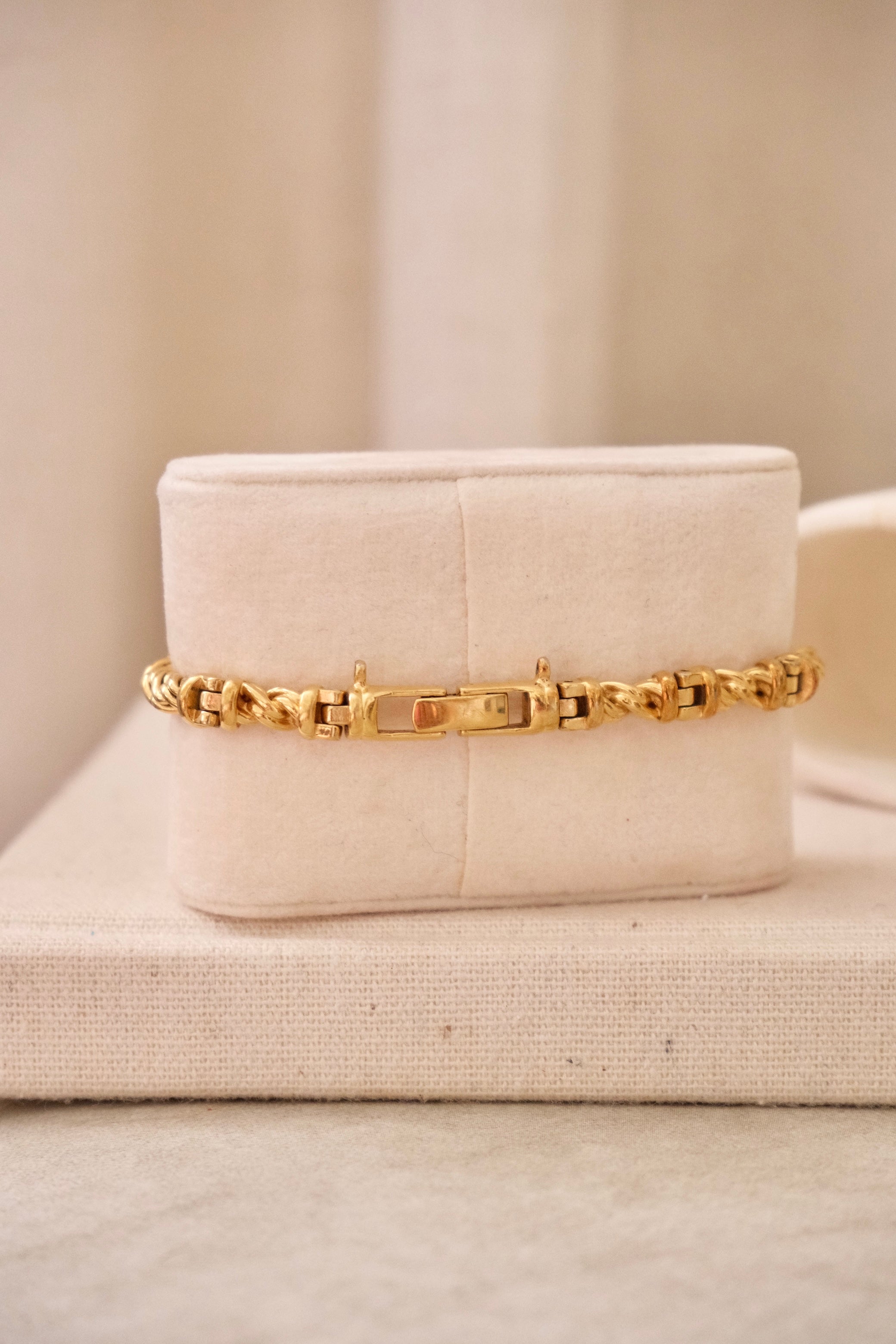 Vintage Seiko Gold Plated Quartz Watch - Rubies, Twisted Chain Bracelet