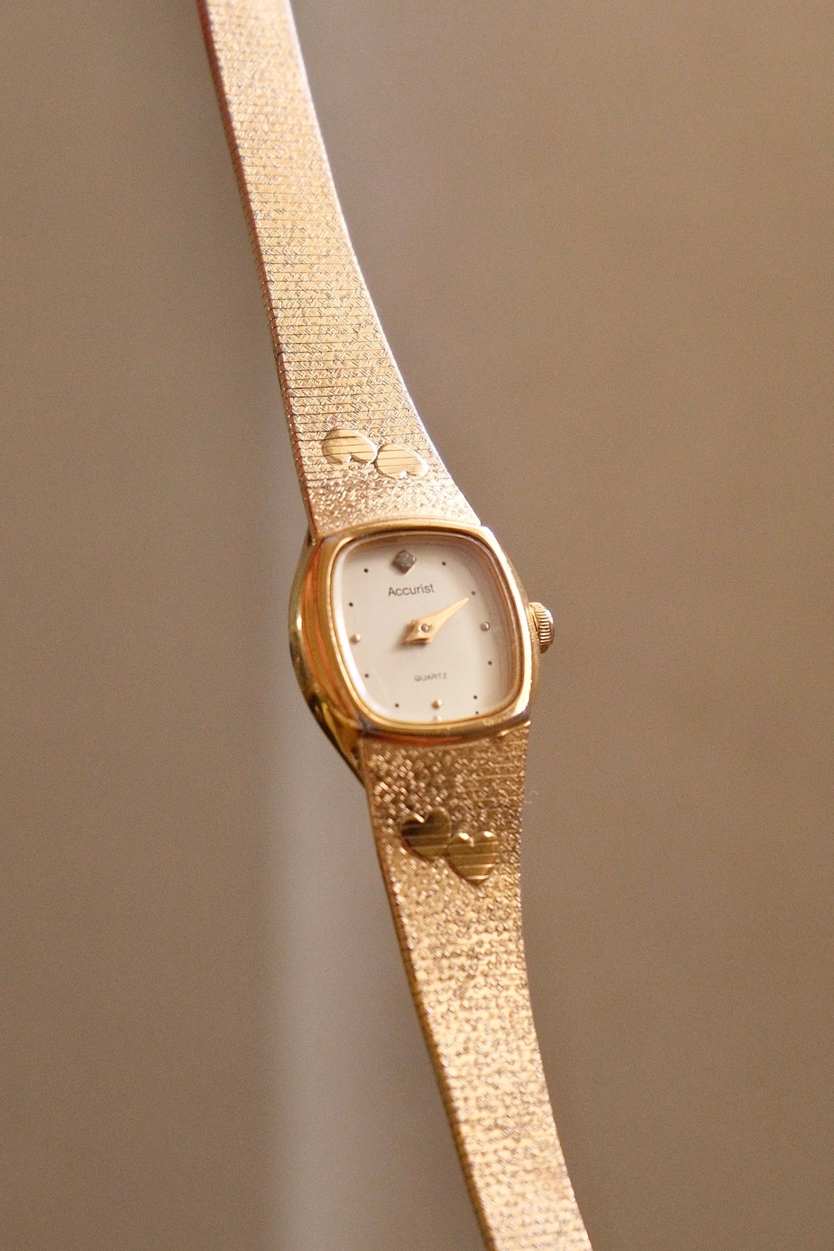 Sweet Ladies Vintage Gold Accursit Heart Watch Quartz Working