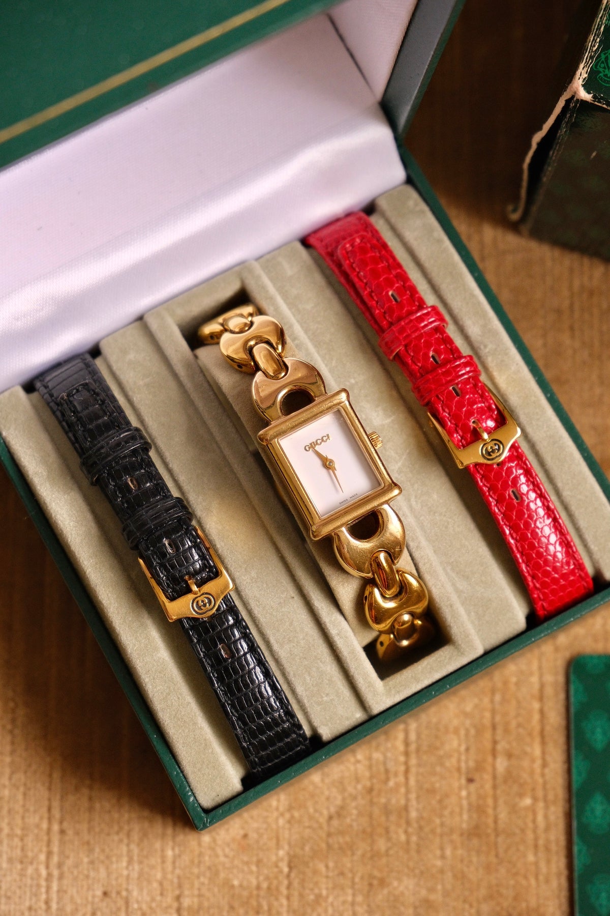 RARE FULL SET Vintage 1995 Gucci 1800L Watch Gold Plated Horsebit Bracelet Leather Straps, Quartz