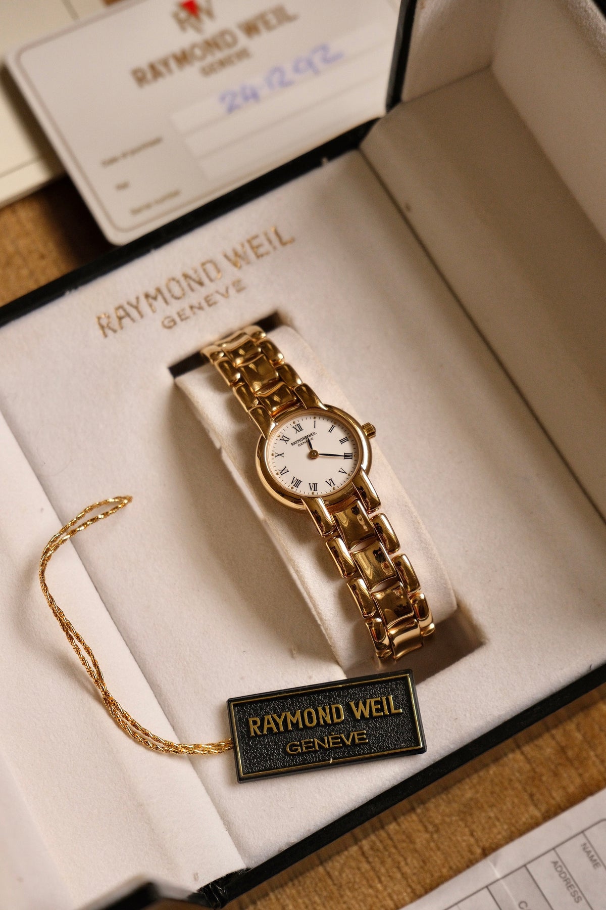1992 Ladies Gold Raymond Weil Geneva Watch Roman Numerals with Box and Papers