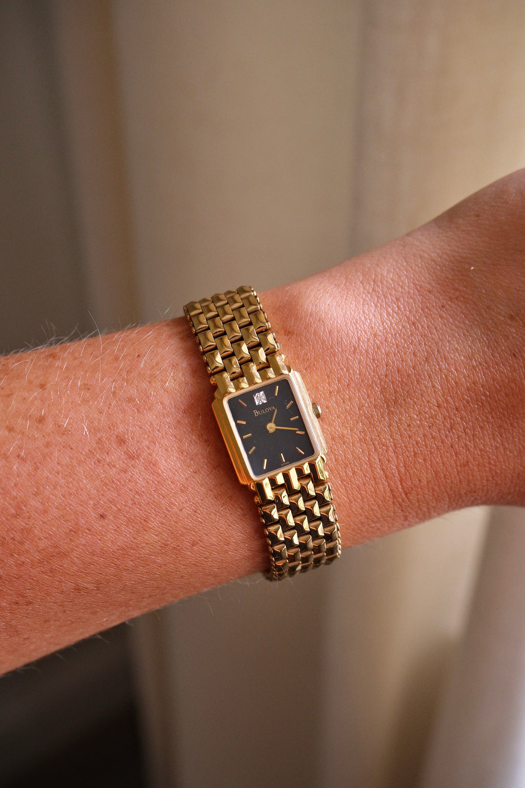 Vintage Ladies Gold Bulova Quartz Black Dial Tank Watch in Box Working