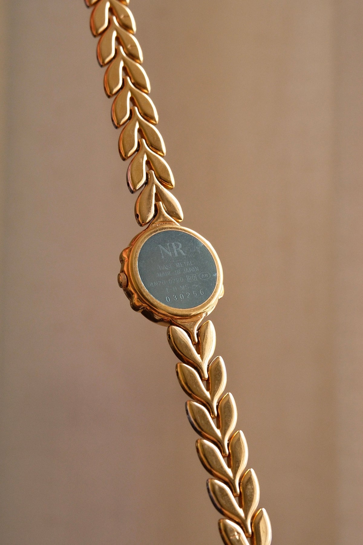 Near Mint Vintage Ladies Two Tone Diamont Accent Seiko Nina Ricci Watch
