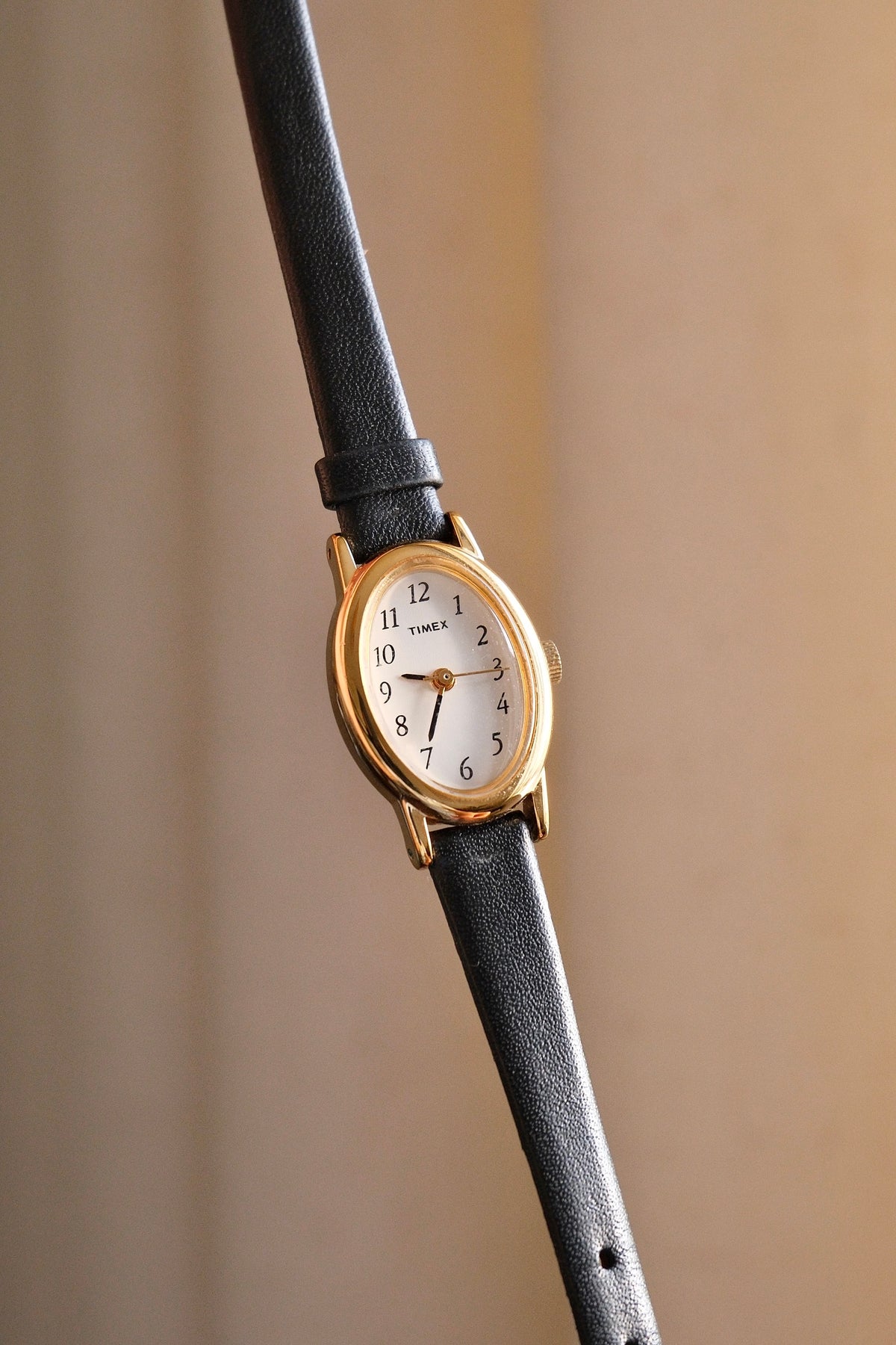 Vintage Ladies Mini Gold Timex Oval ‘Baignoire’ Style Leather Strap Watch