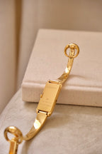 NEAR MINT 1990s Vintage Gold 1900L Gucci Black Dail Wrist Watch Ladies