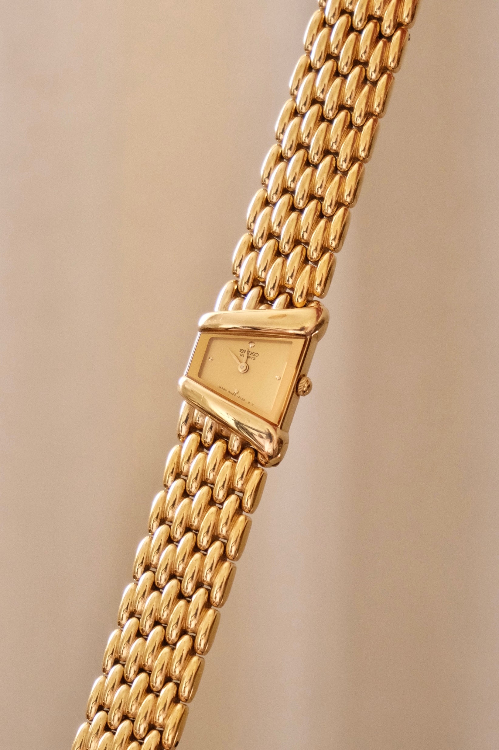Rare Vintage Ladies Seiko Rivoli Asymmetrical Gold Plated Quartz Watch Working