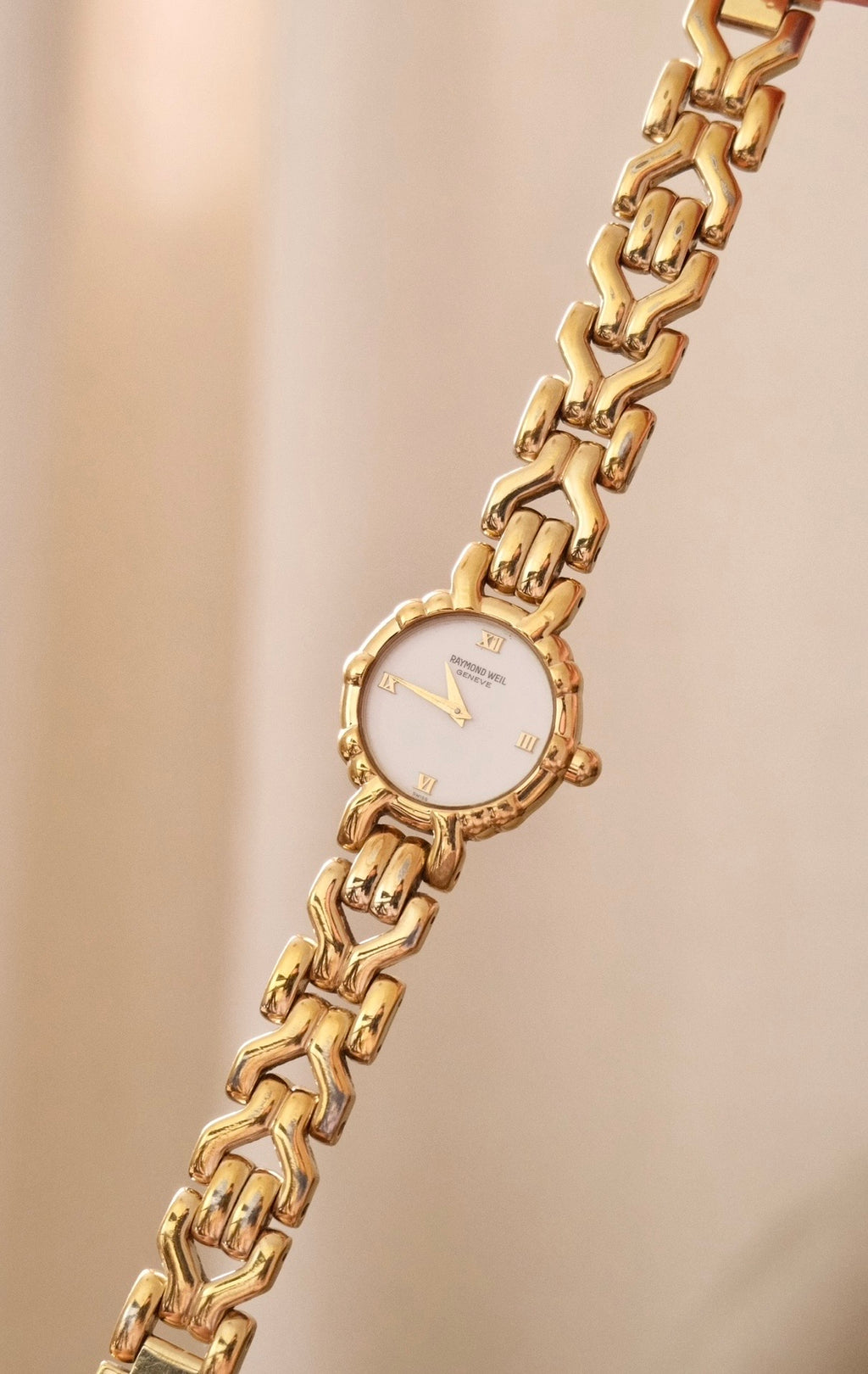 Rare vintage 18k gold plated Raymond Weil watch working
