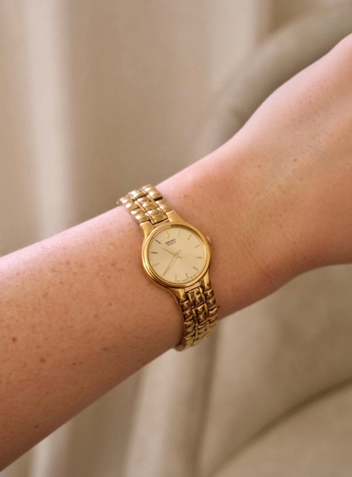 Vintage 90s Gold Seiko Ladies Watch, Champagne Dial