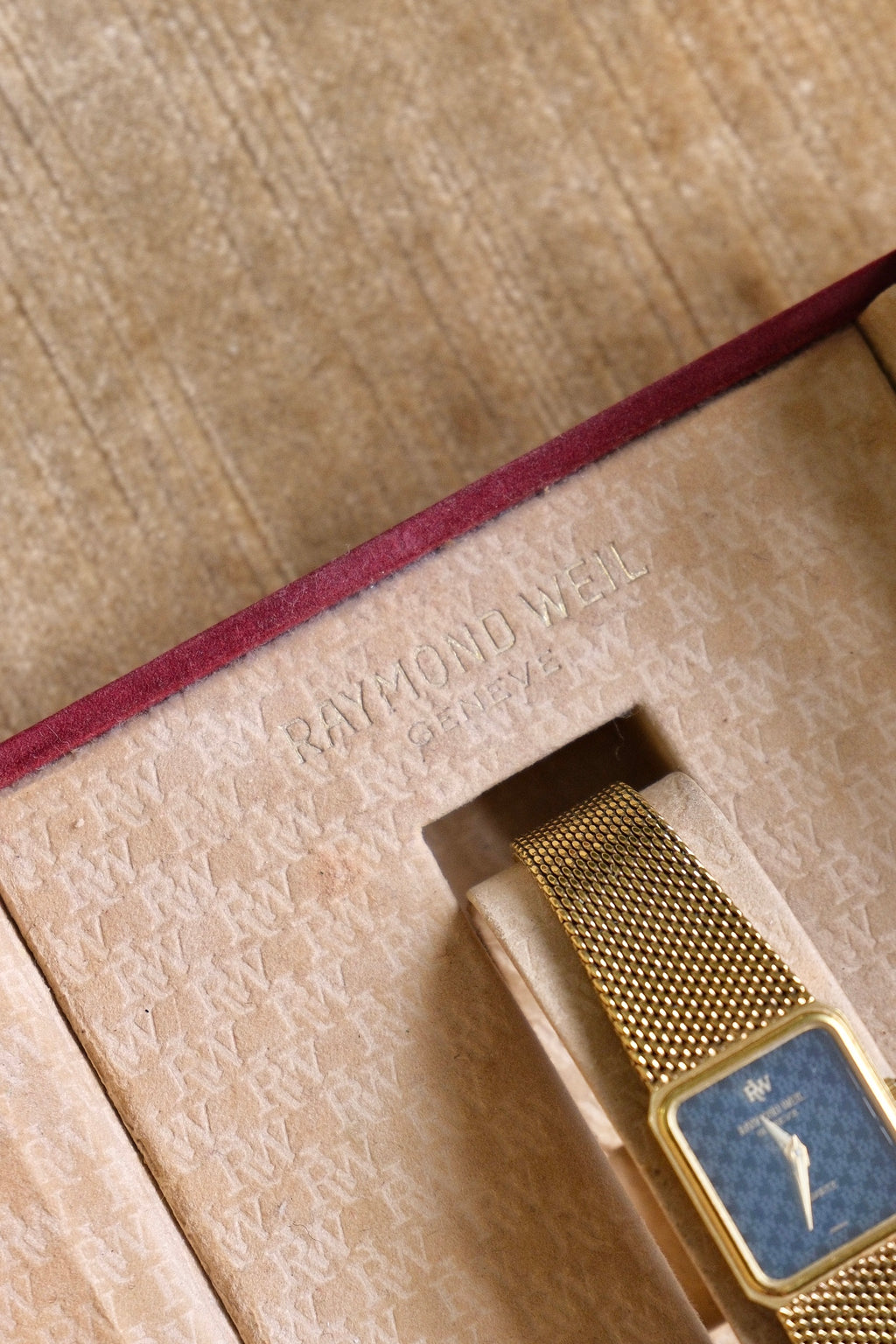 Vintage Raymond Weil Genève 5702 Ladies Watch 18K Gold Plated Quartz 1980s Swiss