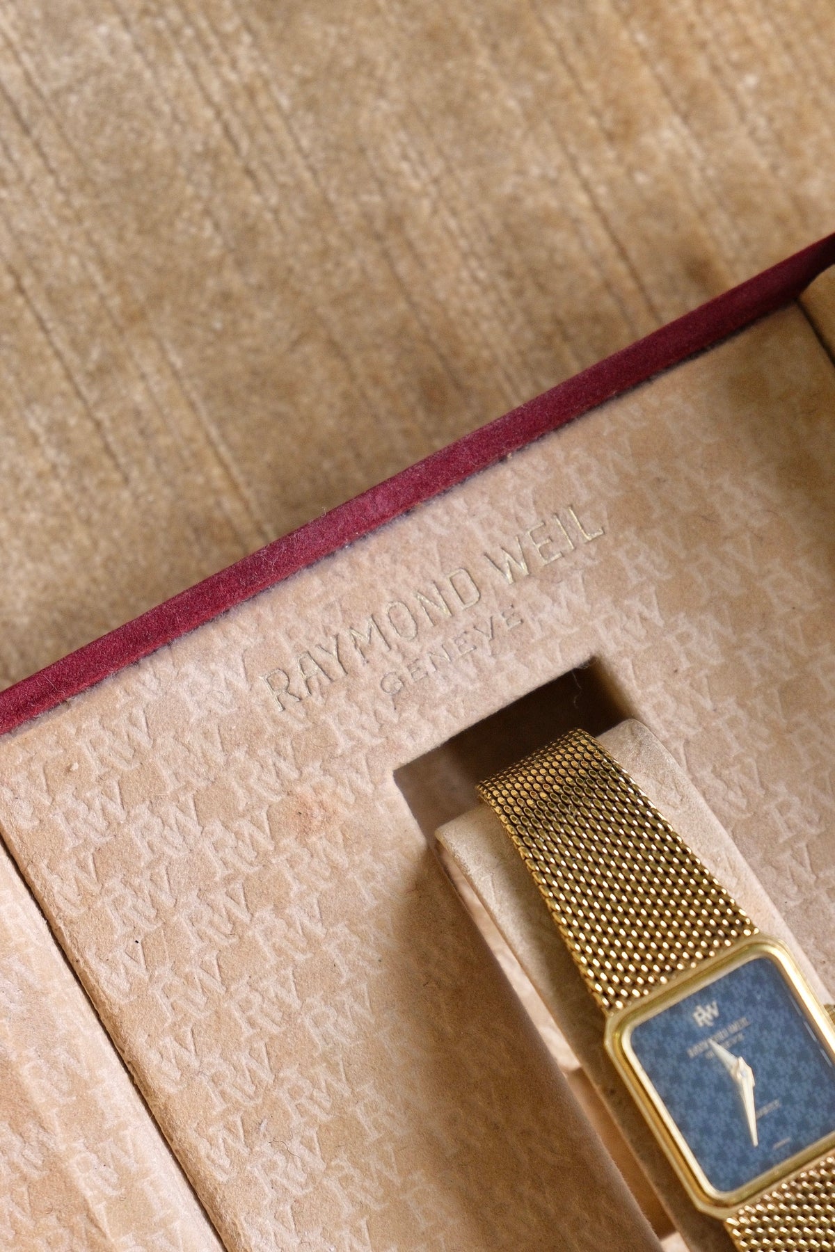 Vintage Raymond Weil Genève 5702 Ladies Watch 18K Gold Plated Quartz 1980s Swiss