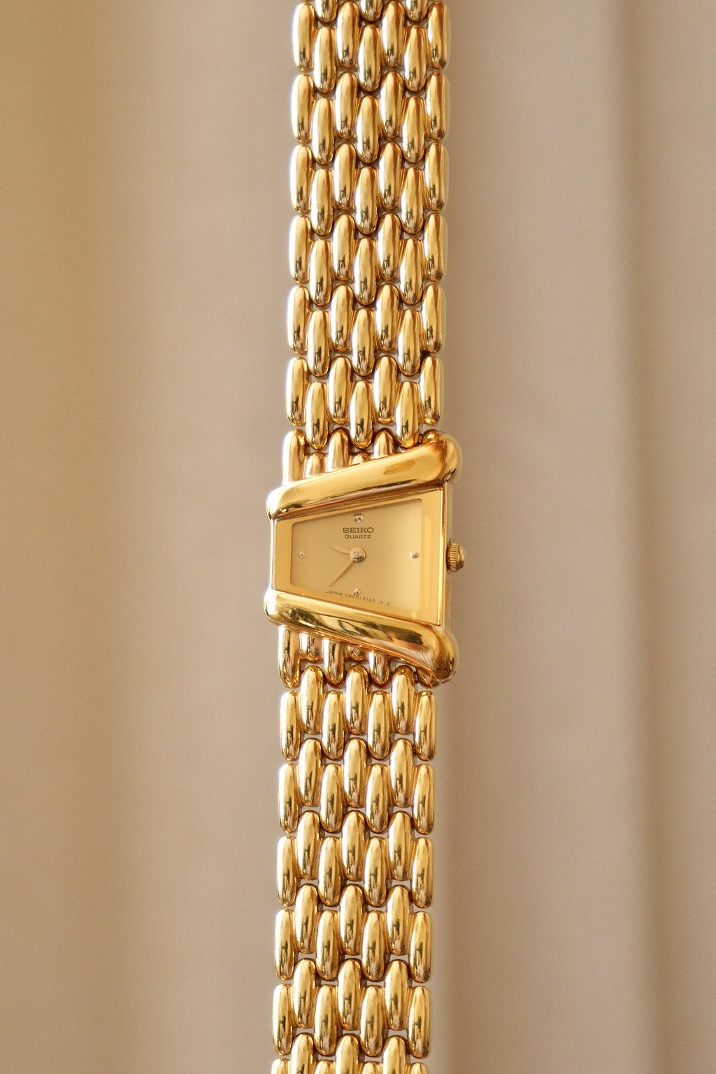 Rare 90s Vintage Ladies Gold Seiko Rivoli 4N00-5749  Watch with Champagne Dial