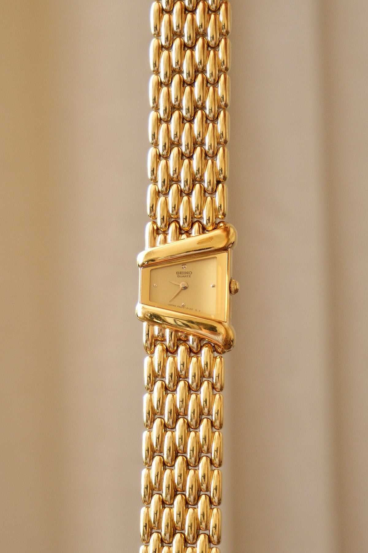 Rare 90s Vintage Ladies Gold Seiko Rivoli 4N00-5749  Watch with Champagne Dial