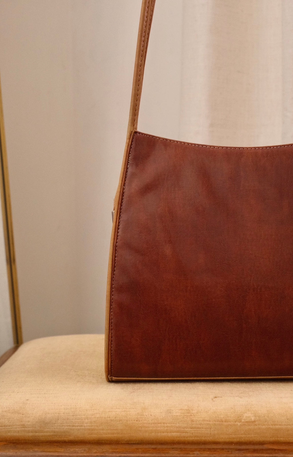 Rare Vintage Gucci Brown Leather Shoulder Bag Made in Italy Circa Late 1980s