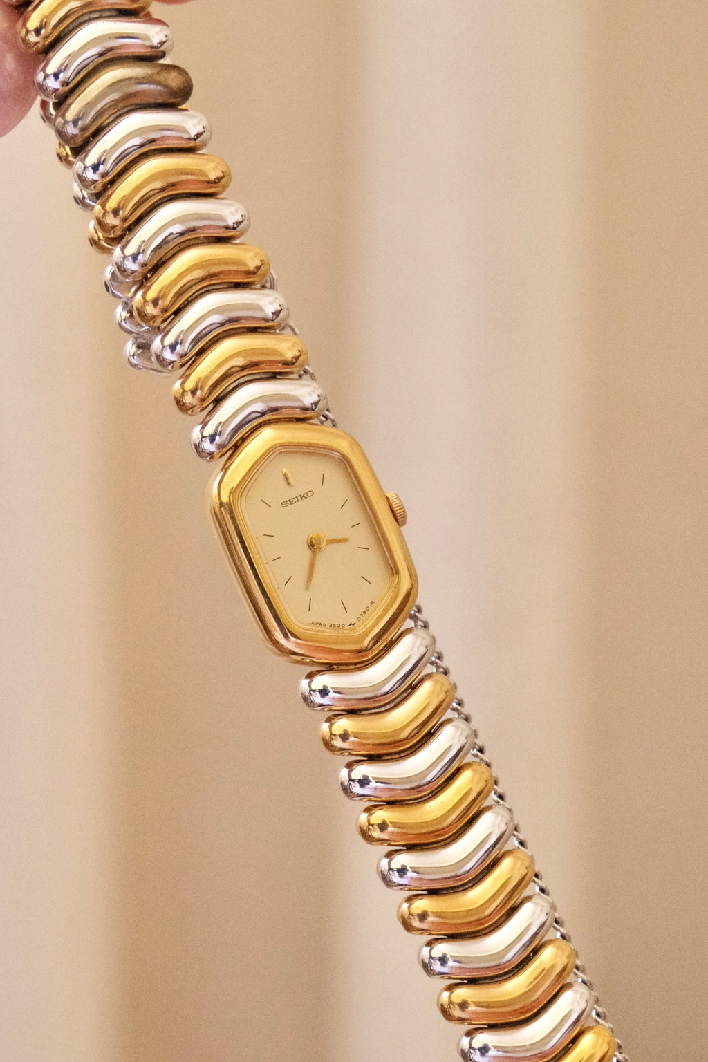 Vintage 1990s Seiko Two Tone Ladies Watch 2E20-562A – Working Quartz Dress Watch