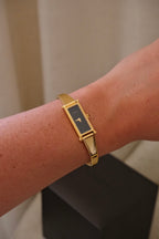 Vintage Ladies 1500L Gold Horsebit Gucci Watch Box & Papers