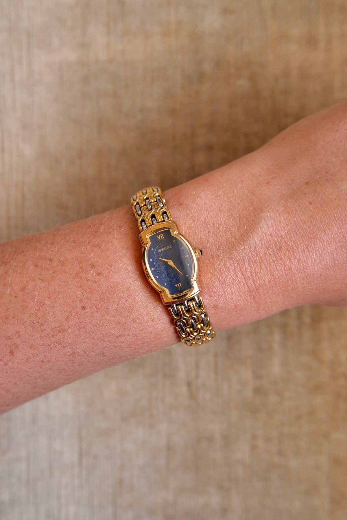 Rare Vintage 90s Seiko Two Tone Bracelet Strap Watch Working