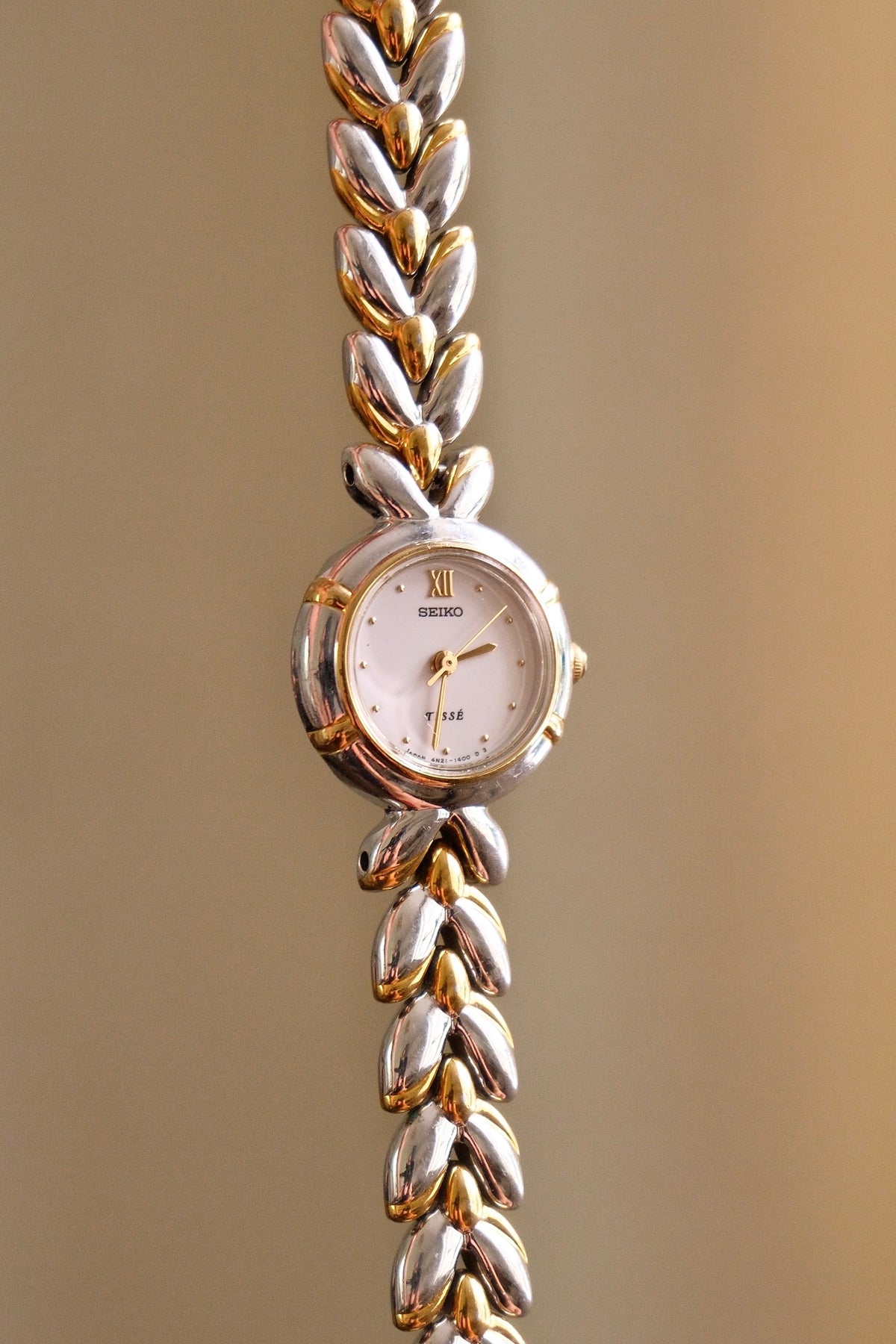 Vintage 90s Ladies Gold Two Tone Seiko Tissé Dainty Quartz Watch