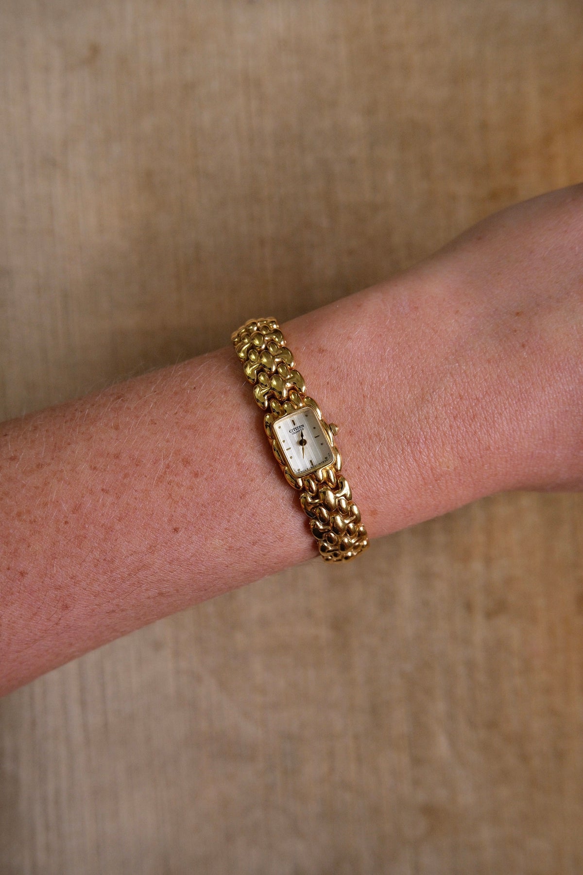 Rare Vintage Ladies Petite Citizen Tank Style Gold Watch