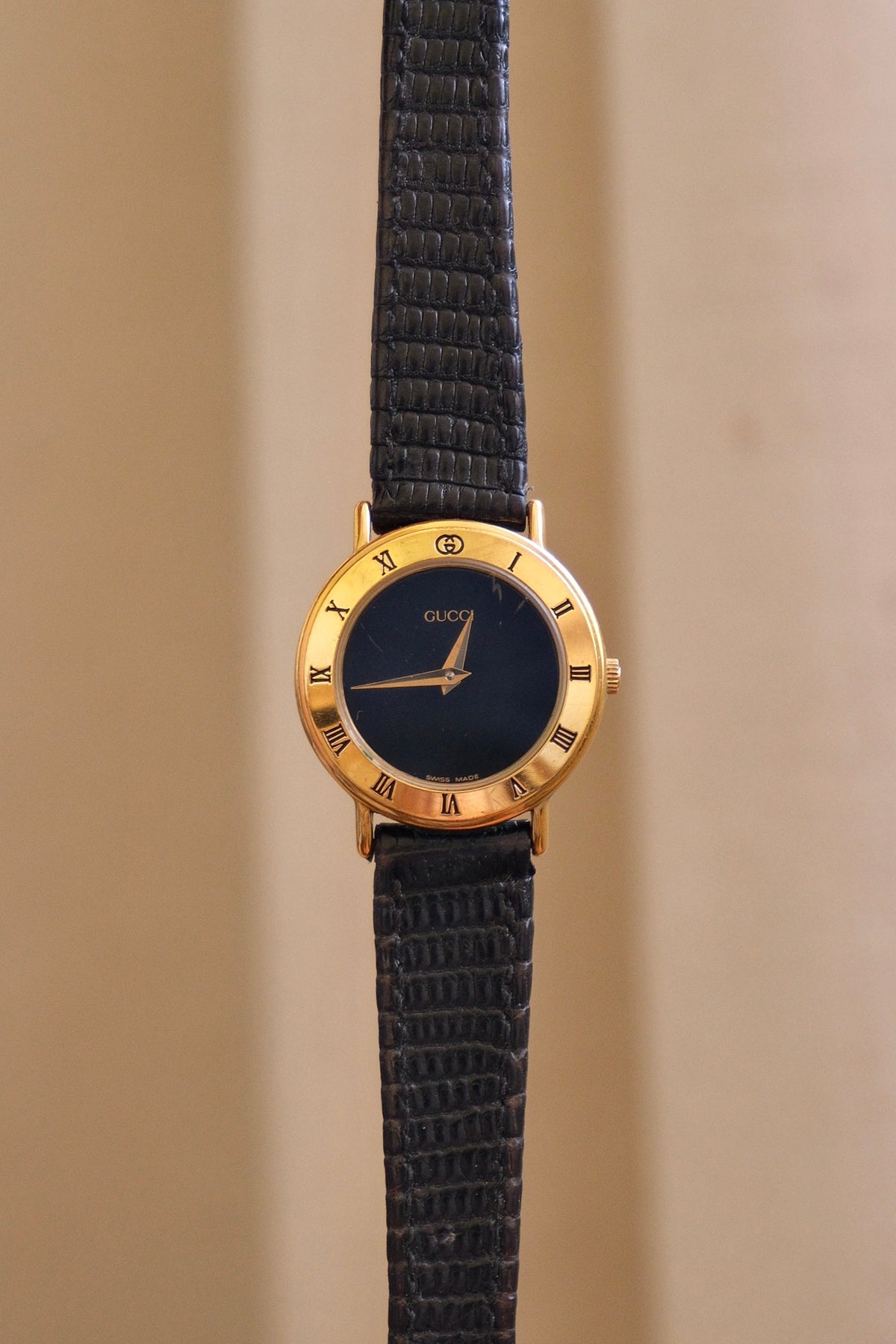 90s Ladies Gold-Plated Gucci 3000L Quartz Watch with Black Leather Strap in Box