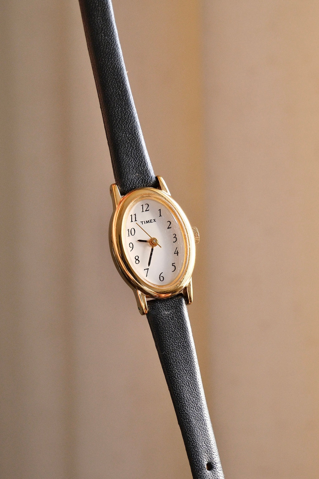 Vintage Ladies Mini Gold Timex Oval ‘Baignoire’ Style Leather Strap Watch