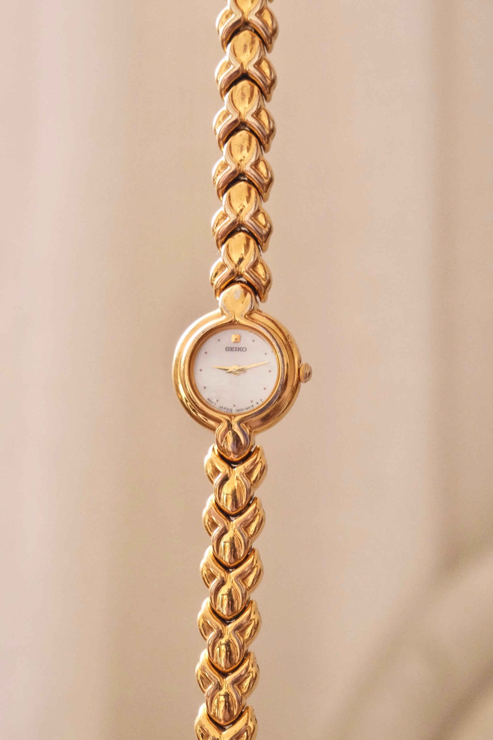 Vintage Seiko Ladies Gold Mother of Pearl Watch Working