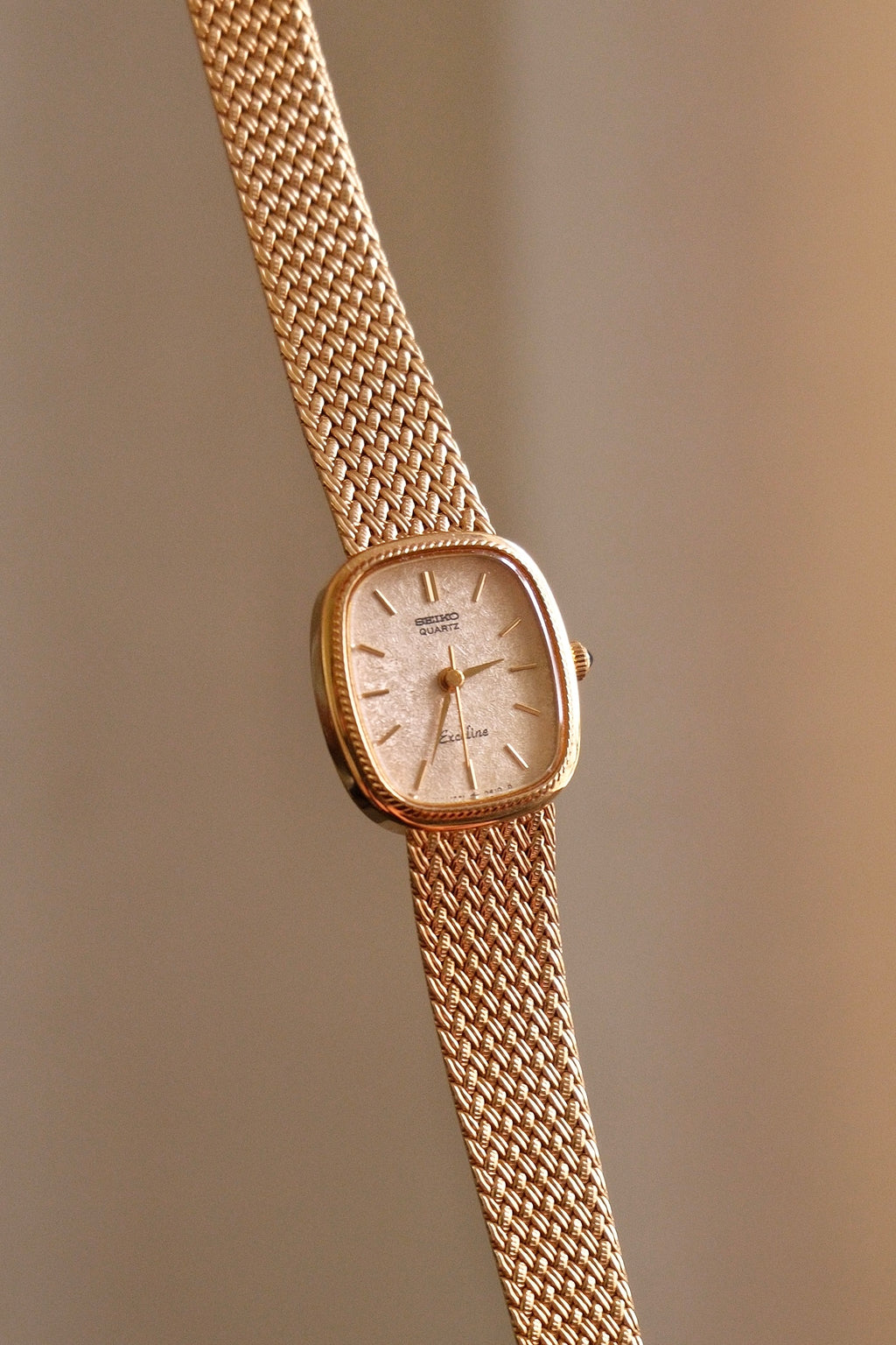 Vintage 90s Gold Plated Ladies Seiko Exceline Quartz Watch