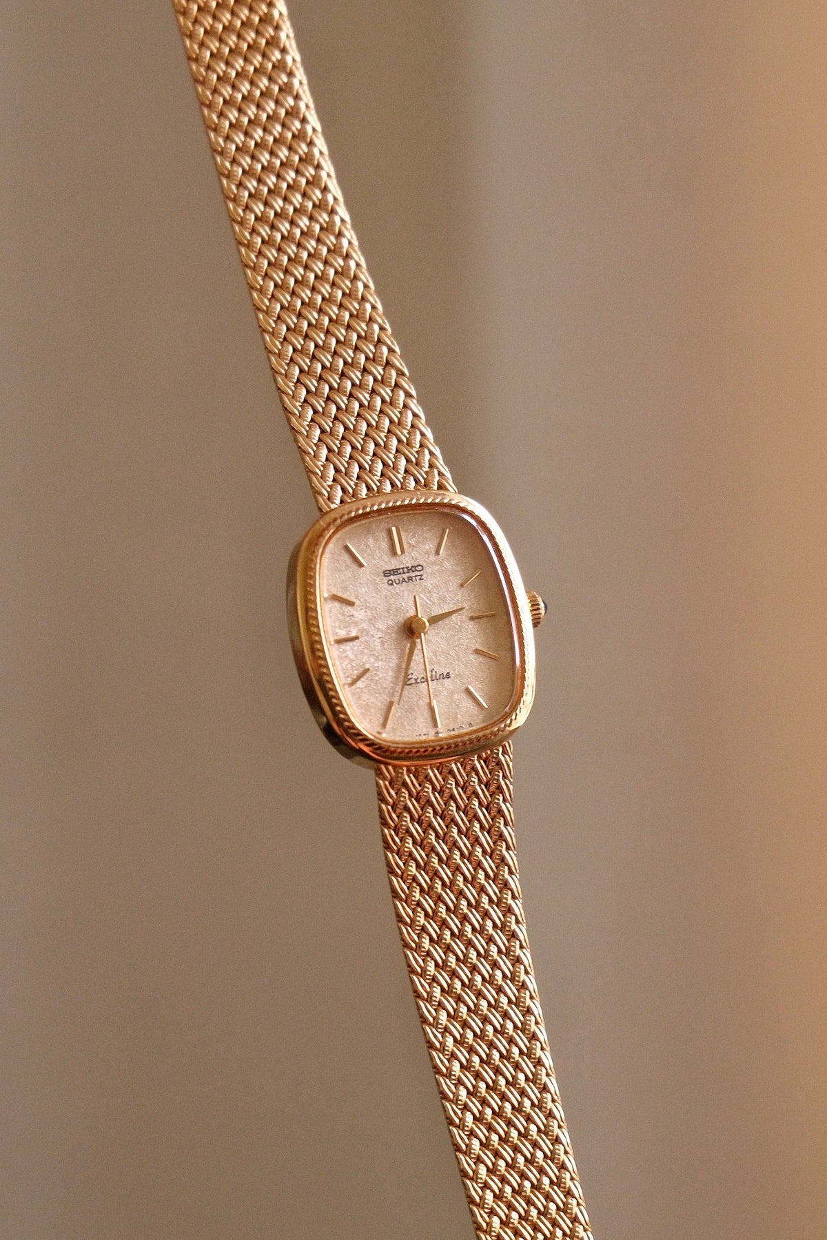 Vintage 90s Gold Plated Ladies Seiko Exceline Quartz Watch