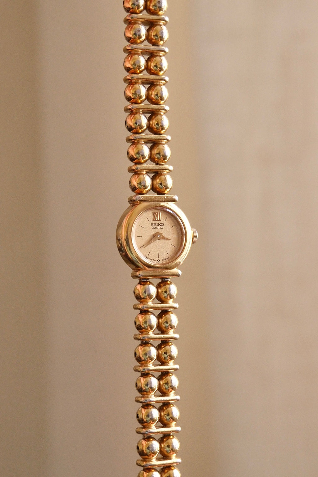 Rare Vintage Dainty 1986 Seiko 1E20-0440 Ladies Gold  Beaded Bracelet Quartz Watch Japan