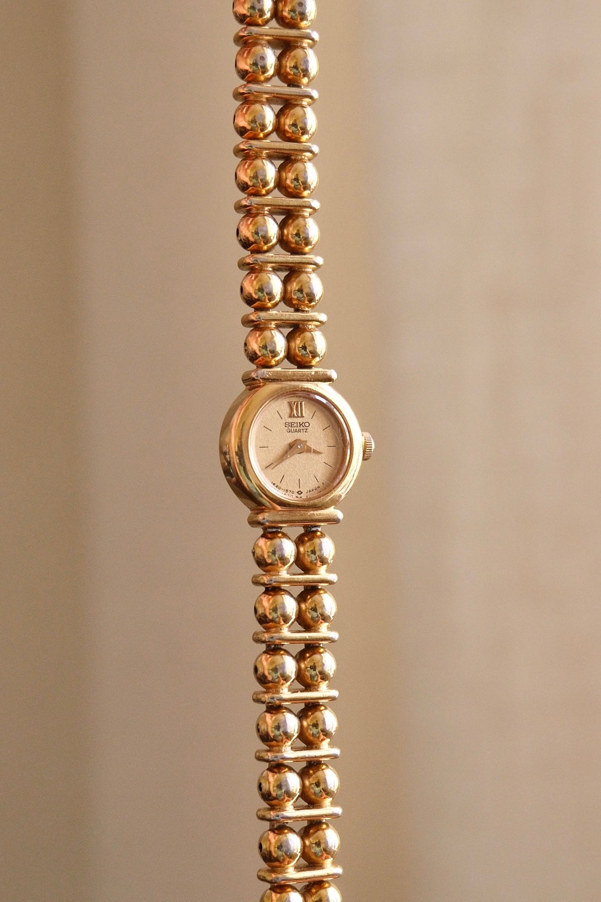Rare Vintage Dainty 1986 Seiko 1E20-0440 Ladies Gold  Beaded Bracelet Quartz Watch Japan