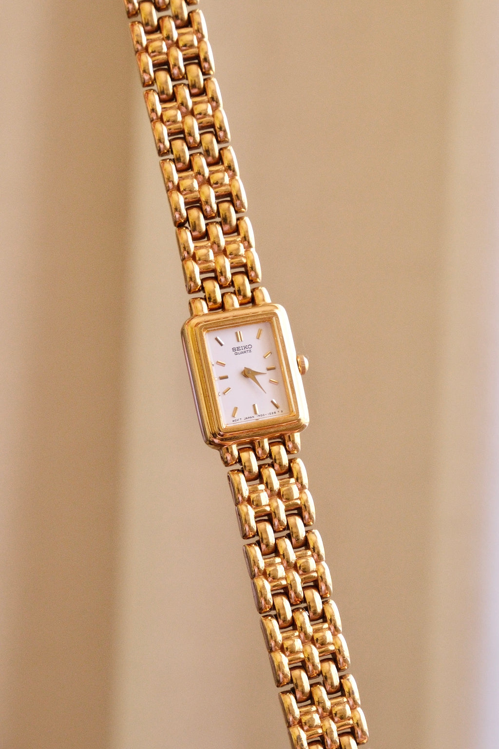 Vintage 90s Ladies Gold Sqaure Face Tank Seiko Watch Working