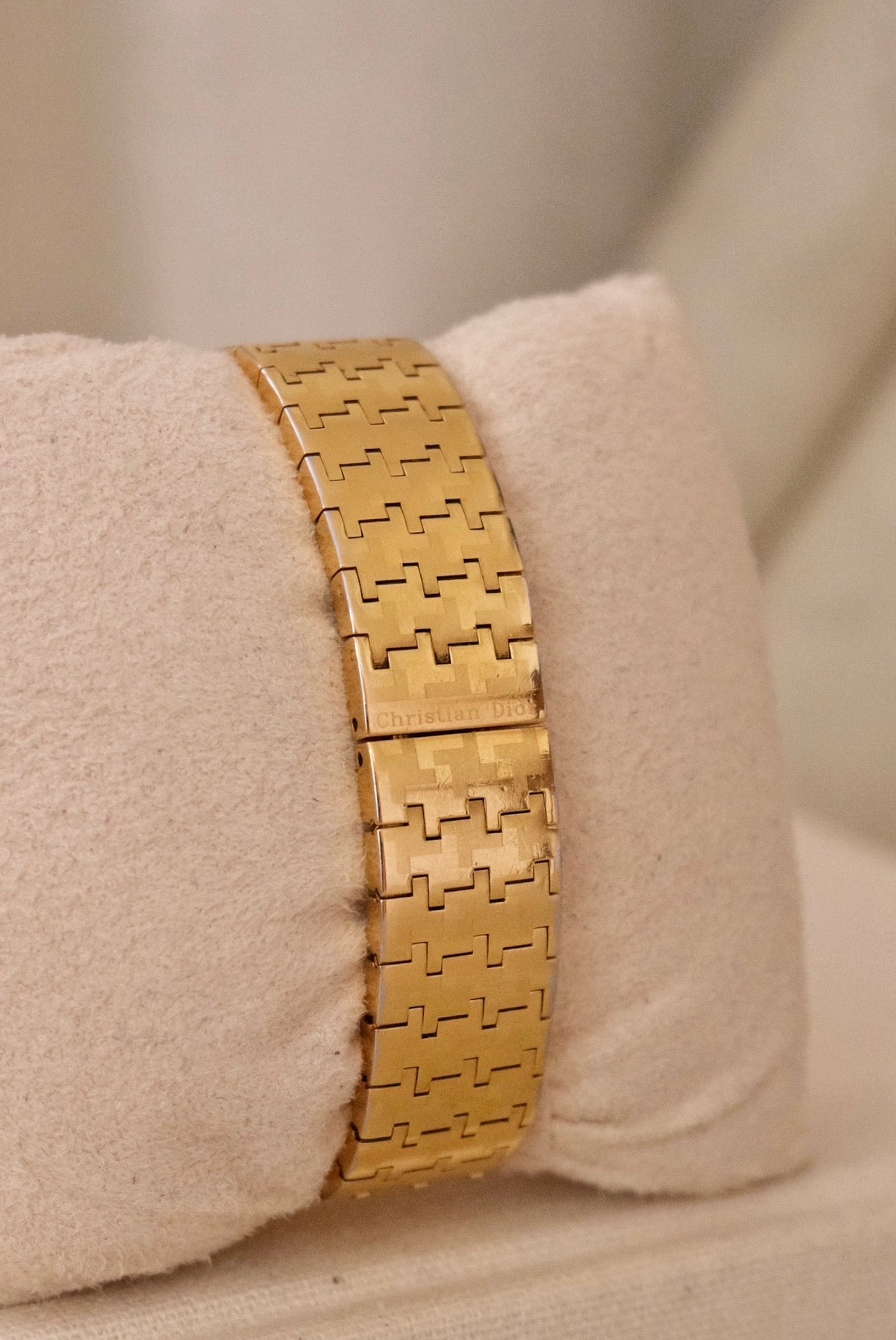 Vintage 1990s Christian Dior Paris Gold Tone Bracelet Watch Swiss Made Quartz Minimal Oval Dial Working