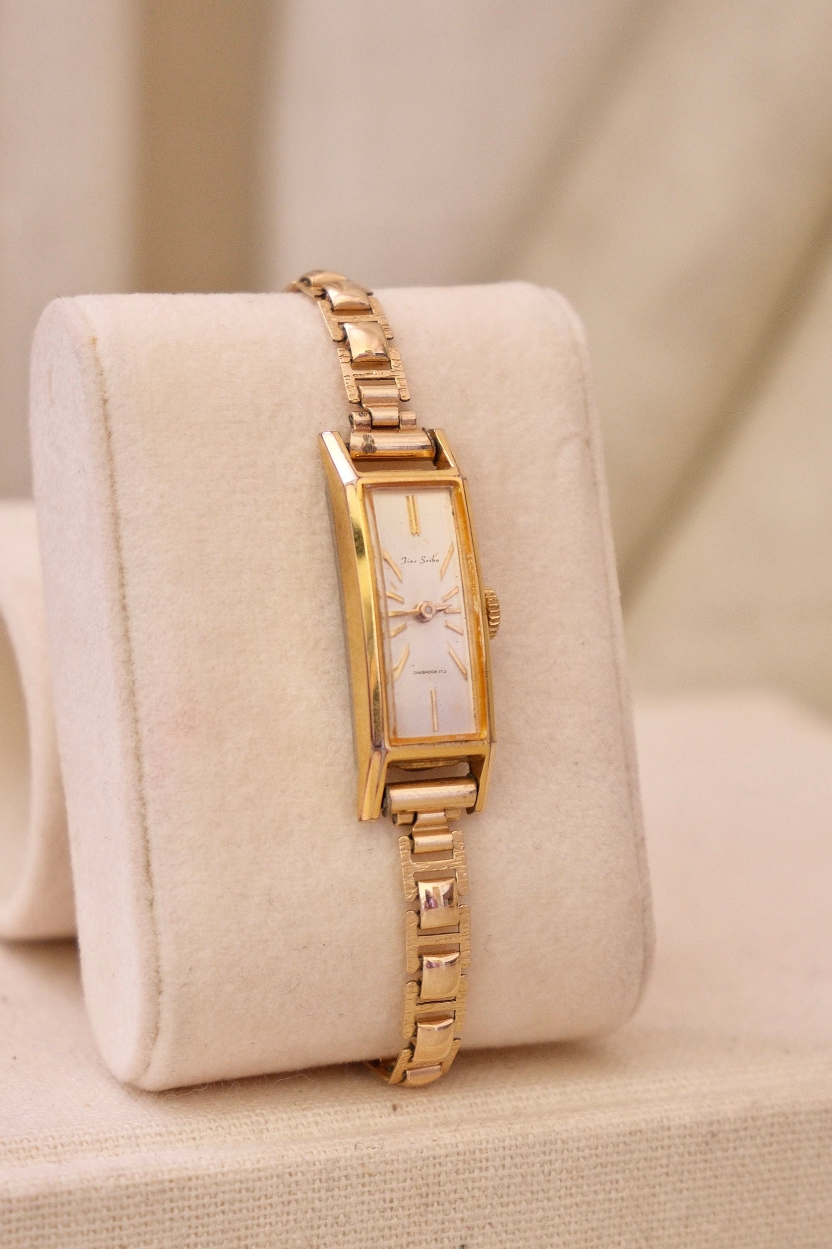 Vintage Fine Seiko Ladies Dress Watch 17 Jewels Diashock Hand Wound Gold Plated Rolled Gold Bracelet Rectangular 1950s 1960s Working