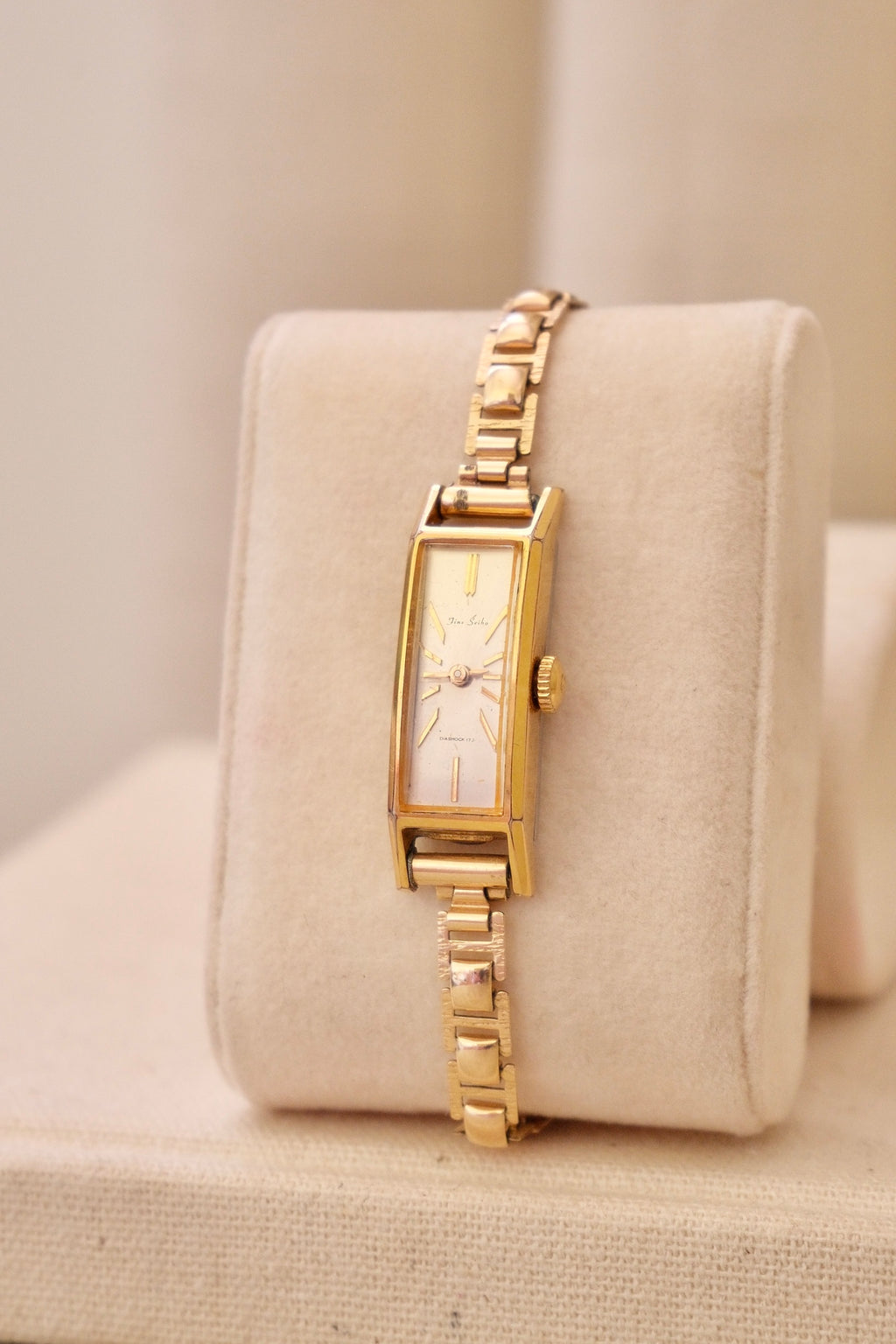 Vintage Fine Seiko Ladies Dress Watch 17 Jewels Diashock Hand Wound Gold Plated Rolled Gold Bracelet Rectangular 1950s 1960s Working