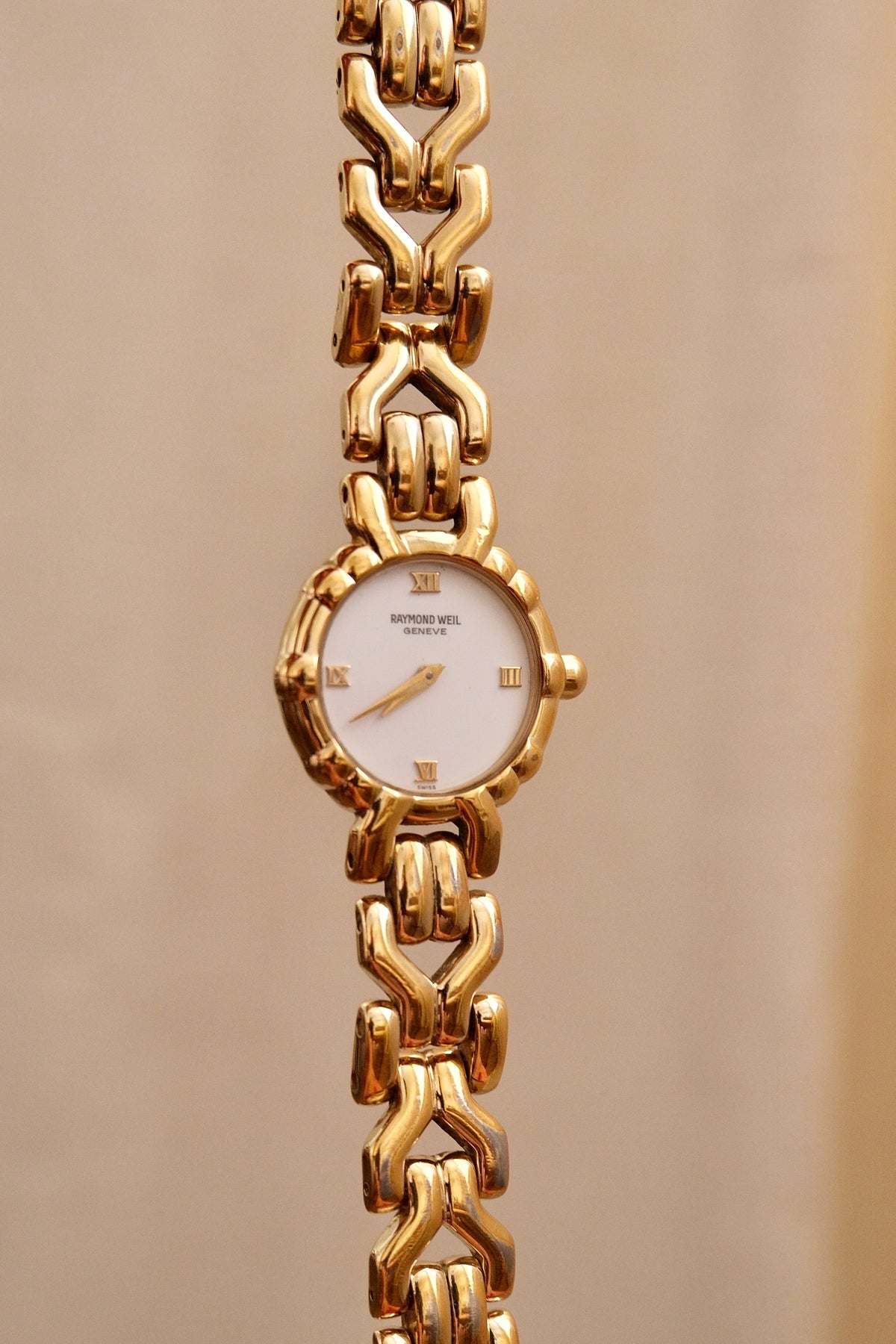 Rare vintage 18k gold plated Raymond Weil watch working