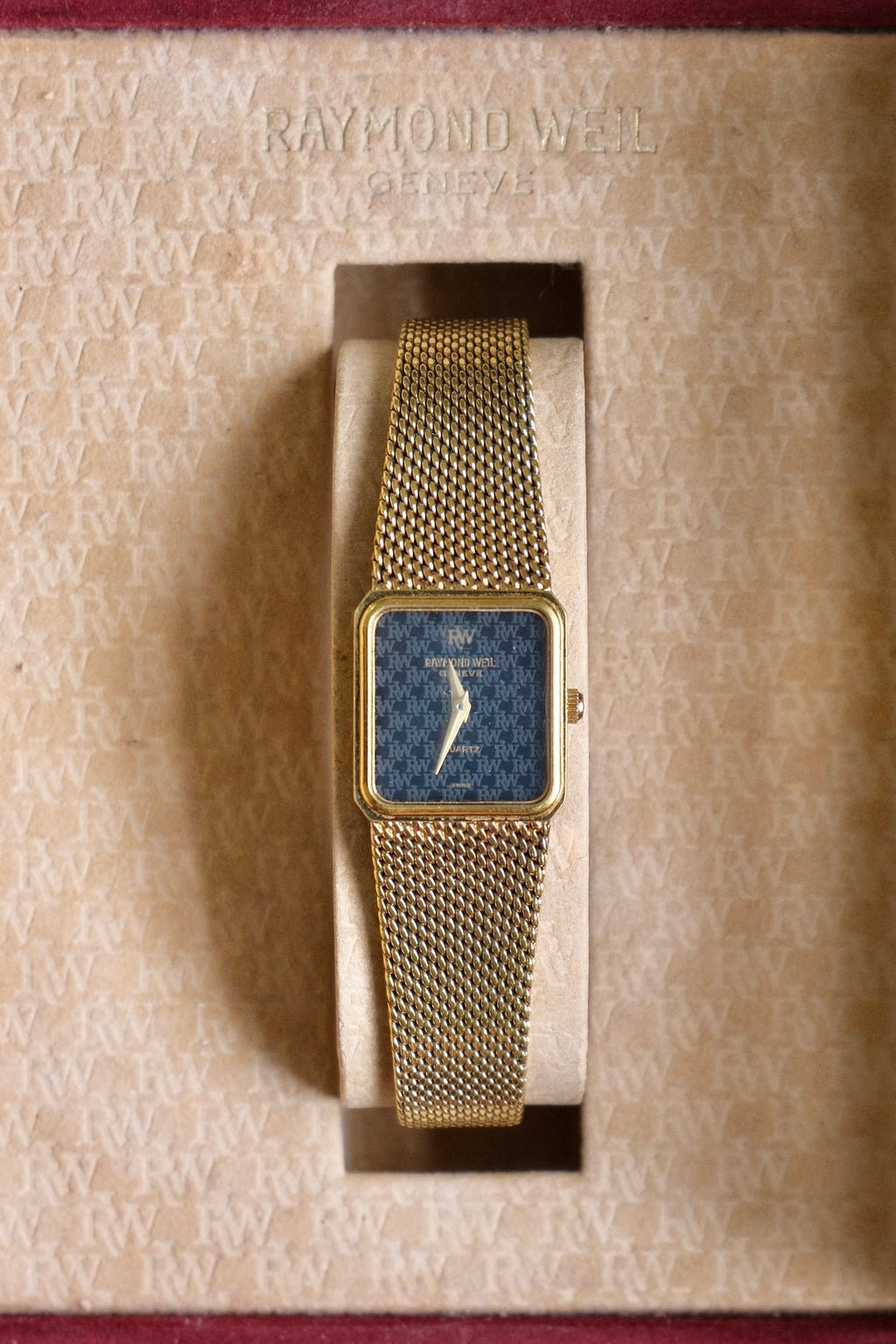 Vintage Raymond Weil Genève 5702 Ladies Watch 18K Gold Plated Quartz 1980s Swiss