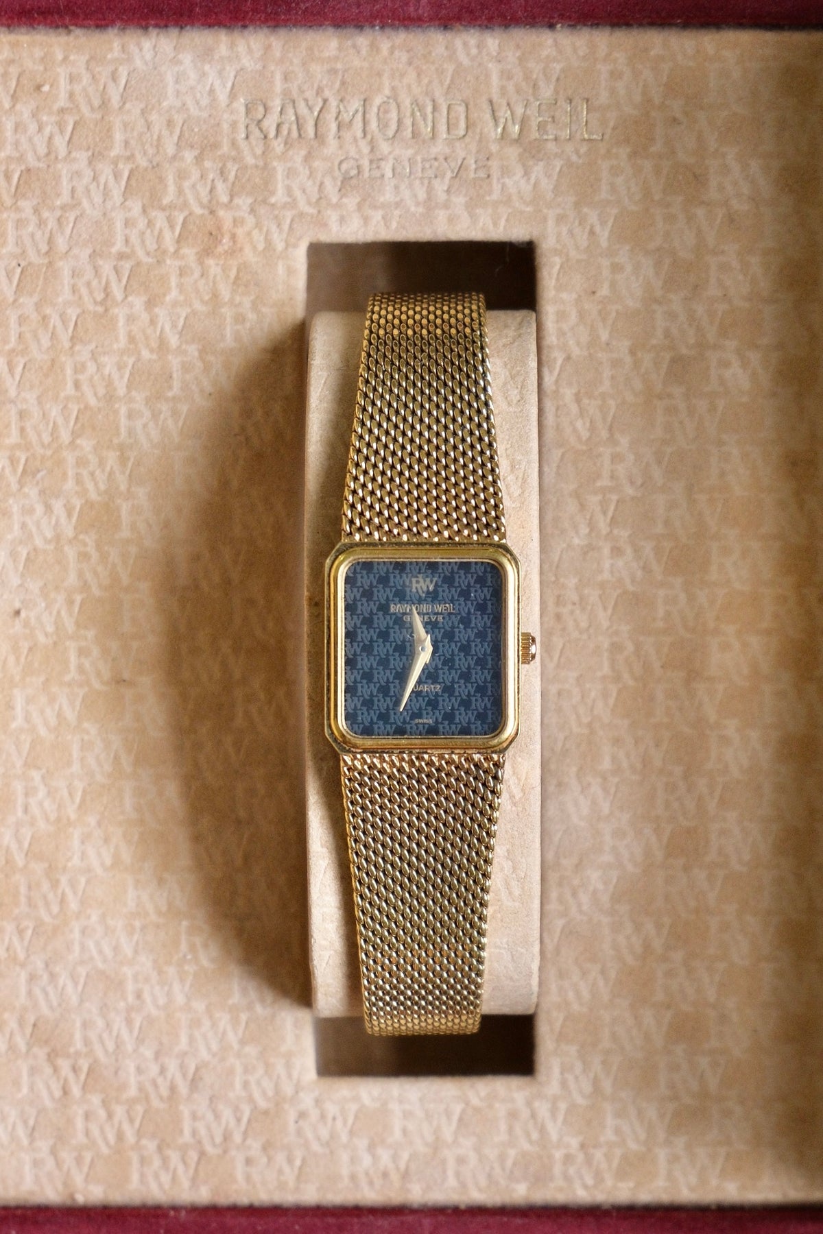 Vintage Raymond Weil Genève 5702 Ladies Watch 18K Gold Plated Quartz 1980s Swiss